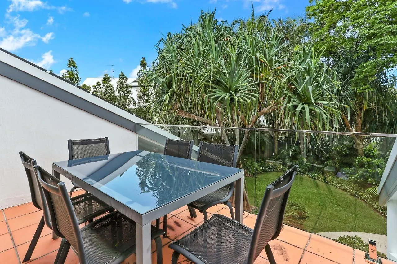 Secluded Oasis On The Water, Noosa Heads Villa Australia
